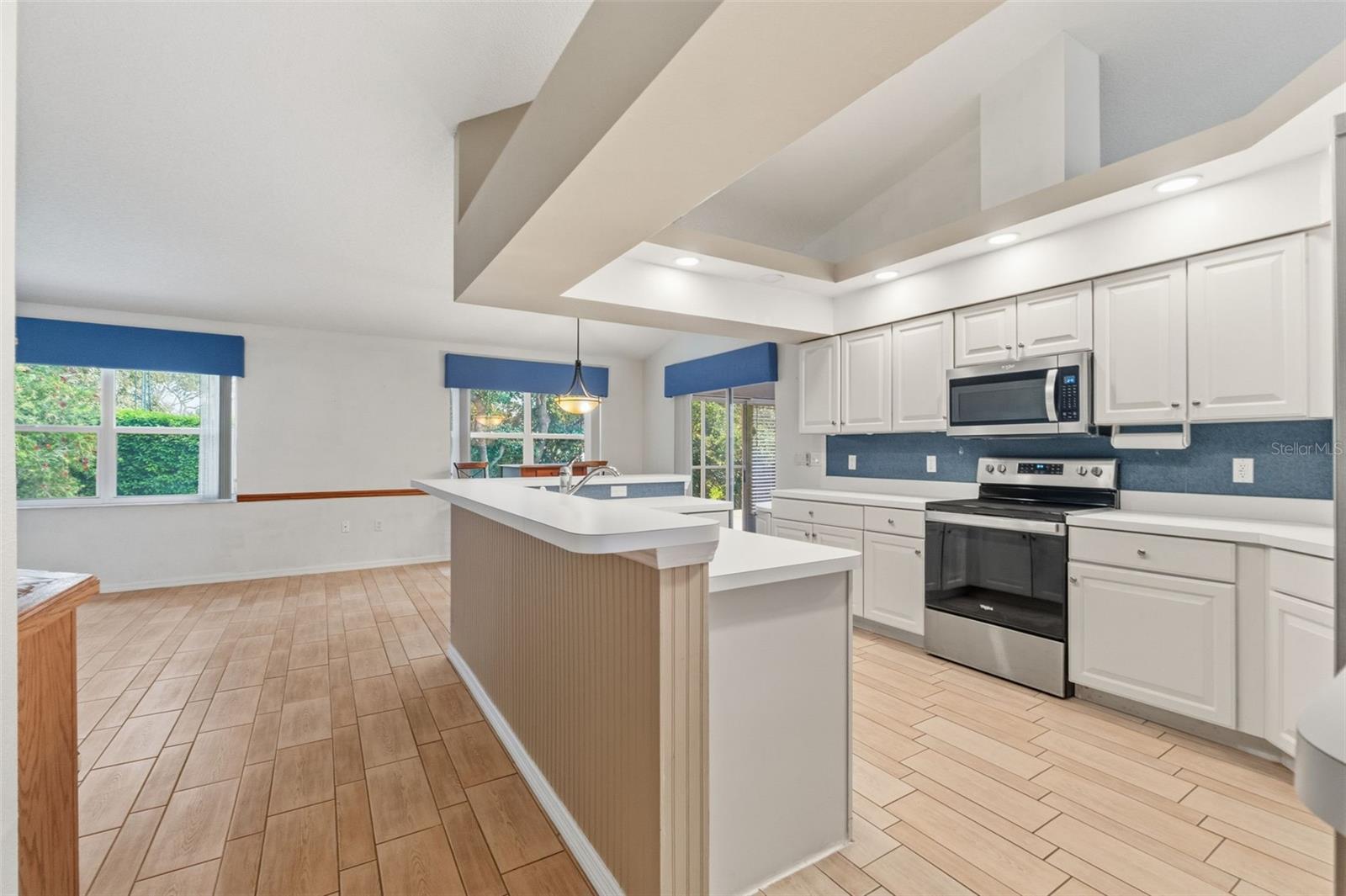 WELLINGTON AT SEVEN HILLS PH 1 - Residential