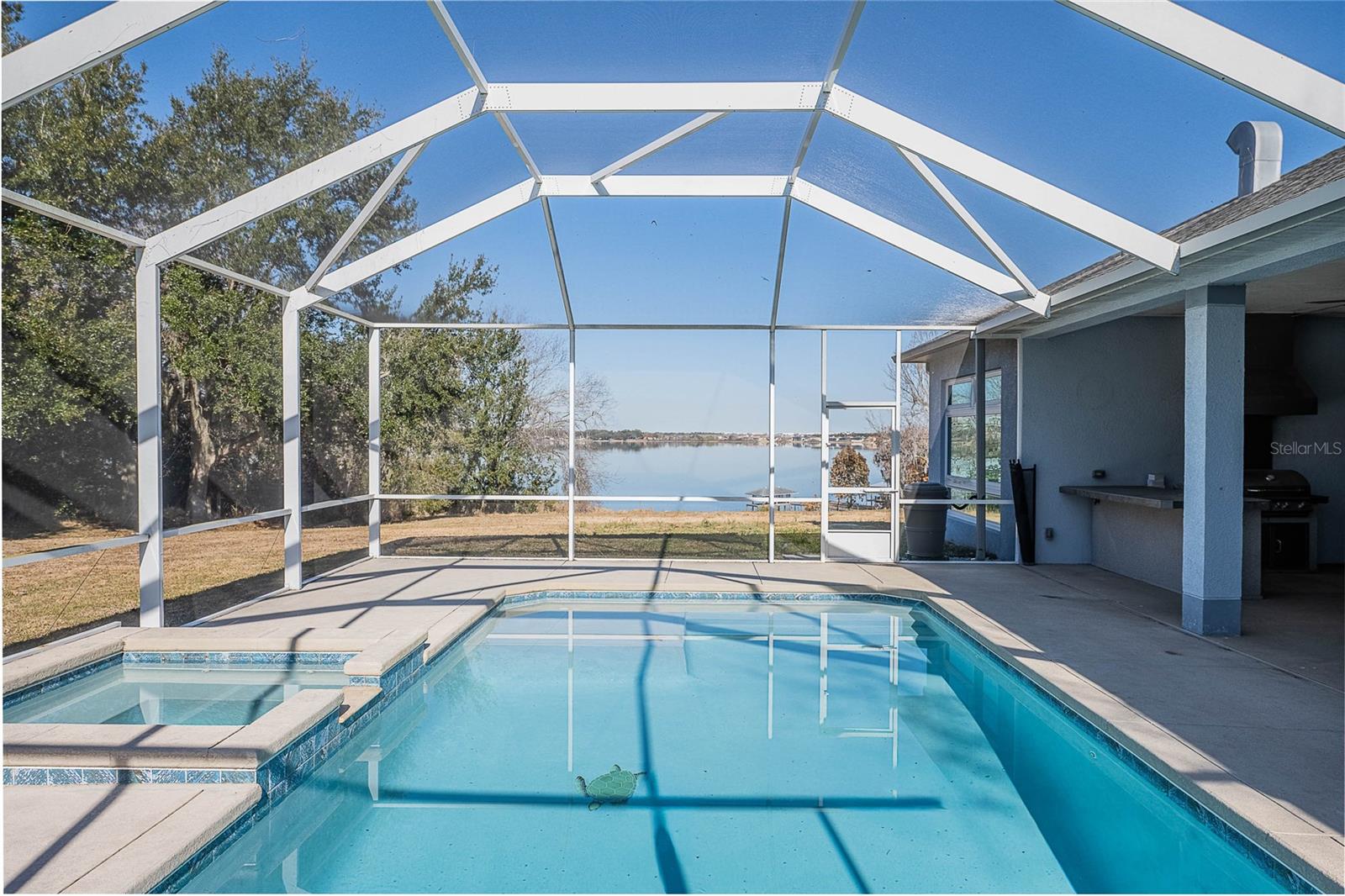 SUTTON PLACE PH 01 - Residential