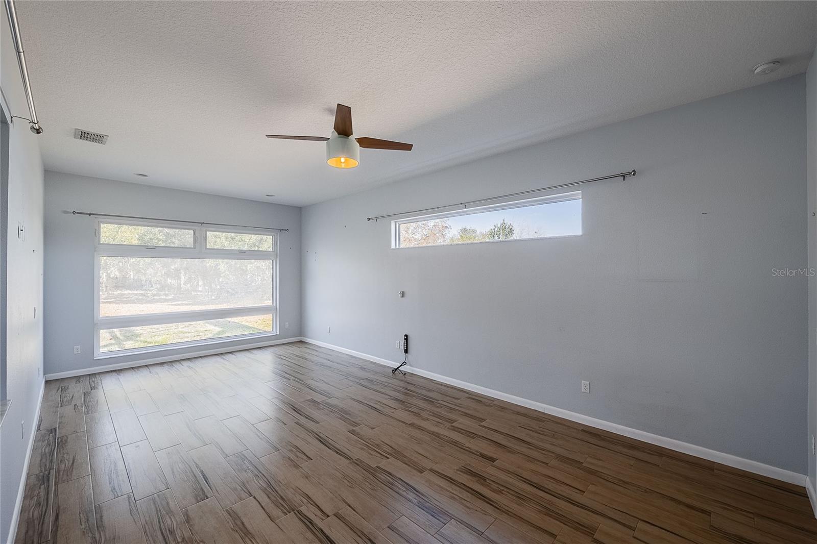 SUTTON PLACE PH 01 - Residential