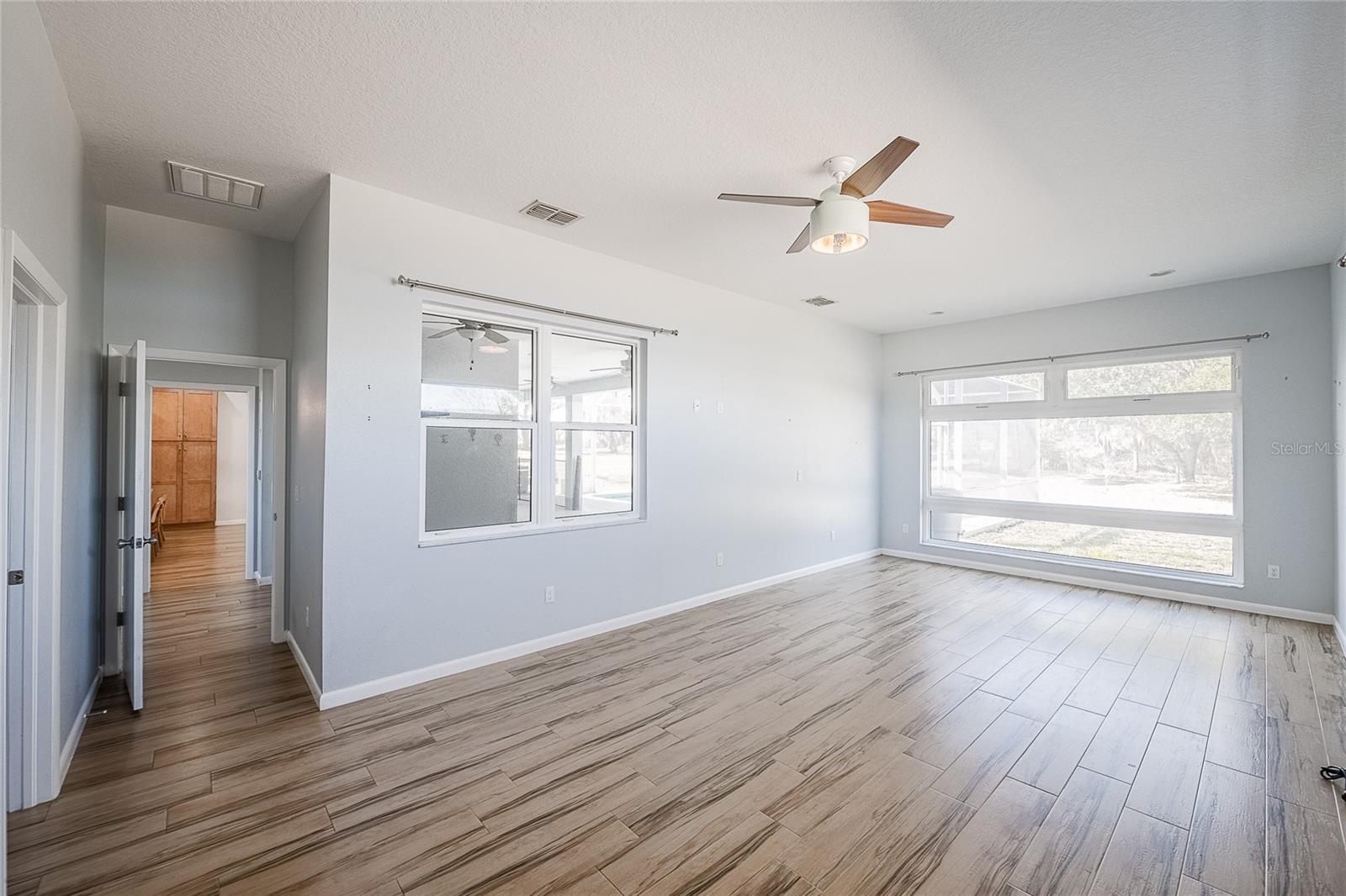 SUTTON PLACE PH 01 - Residential