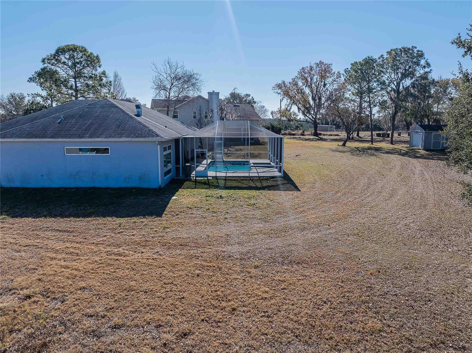 SUTTON PLACE PH 01 - Residential