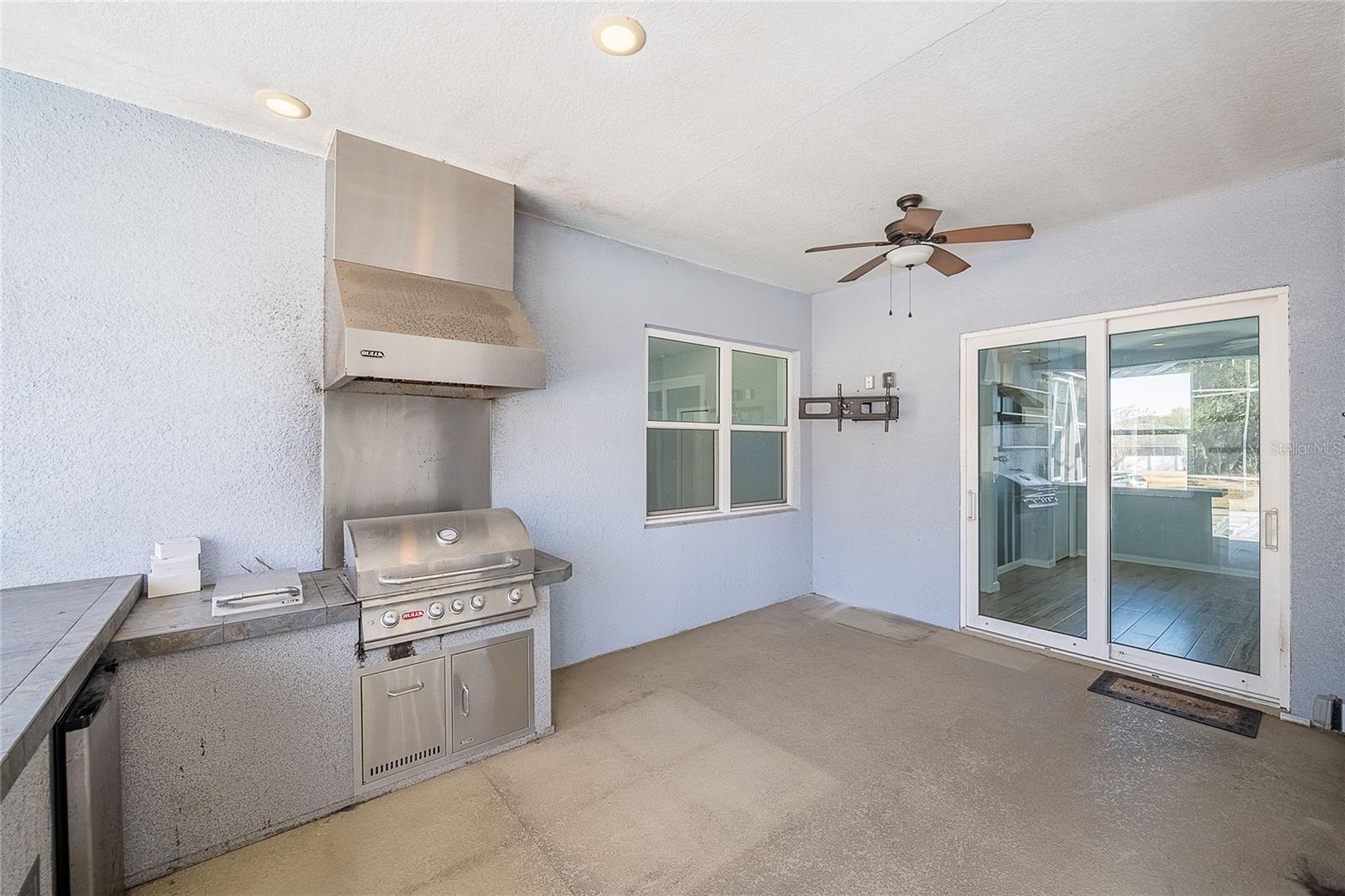 SUTTON PLACE PH 01 - Residential