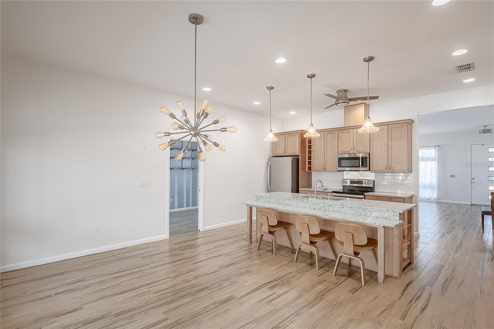 SUTTON PLACE PH 01 - Residential