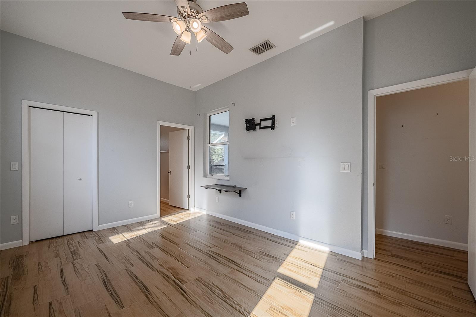 SUTTON PLACE PH 01 - Residential