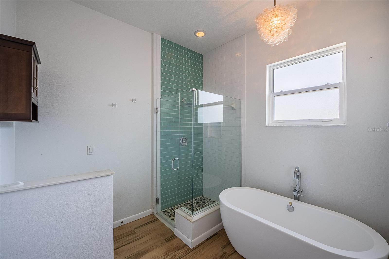 SUTTON PLACE PH 01 - Residential