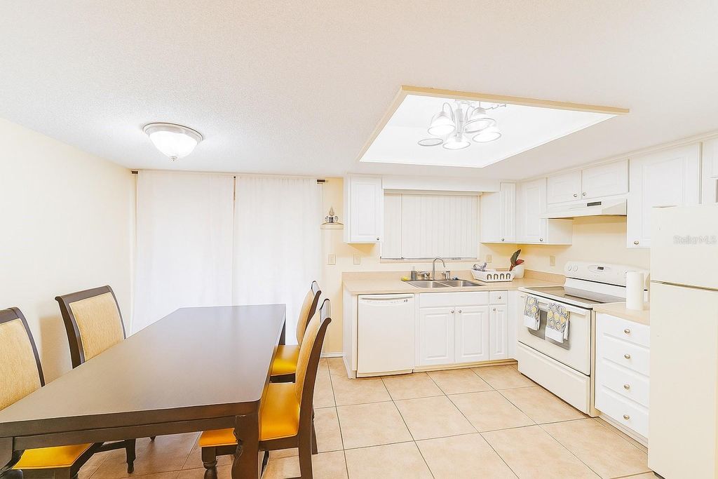 Photo of 1444 Ridge Lake Court, Lakeland, FL 33801 (MLS # L4960015)