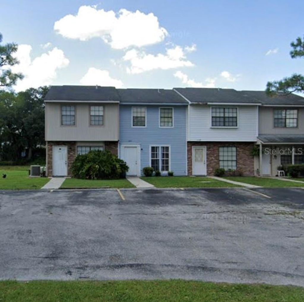 Photo of 1444 Ridge Lake Court, Lakeland, FL 33801 (MLS # L4960015)