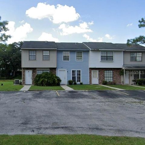 Photo of 1444 Ridge Lake Court, Lakeland, FL 33801 (MLS # L4960015)