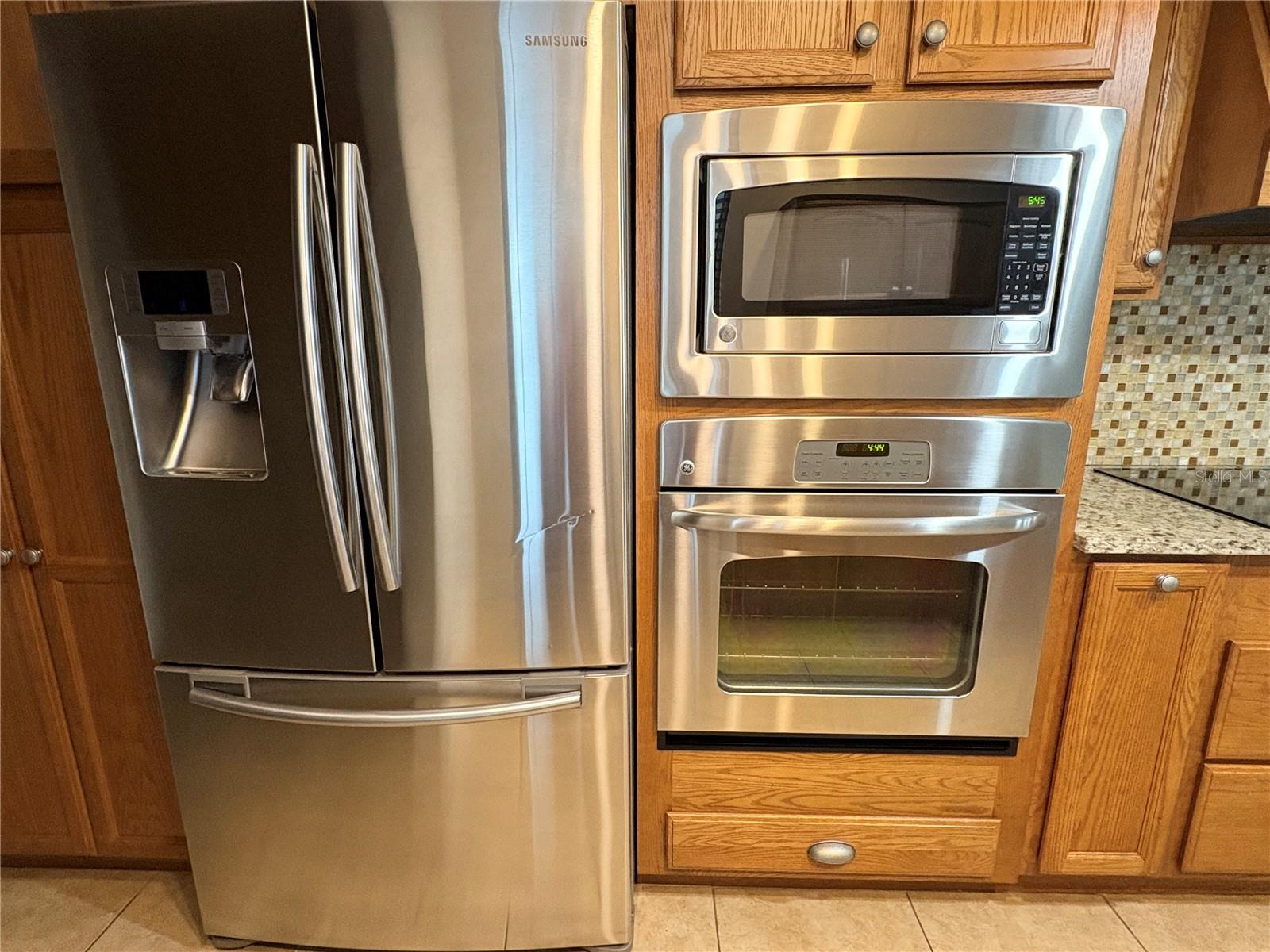 CARROLLWOOD MEADOWS UNIT VII P - Residential Lease