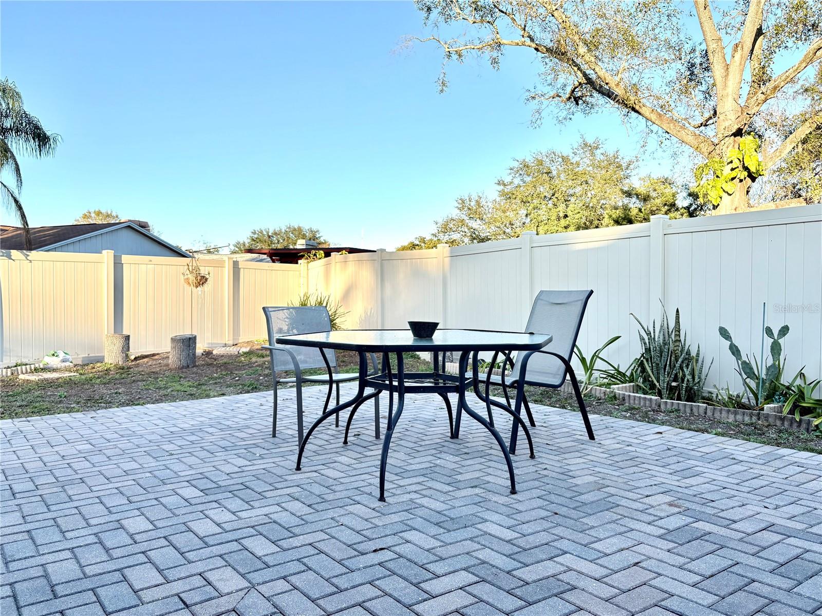 CARROLLWOOD MEADOWS UNIT VII P - Residential Lease