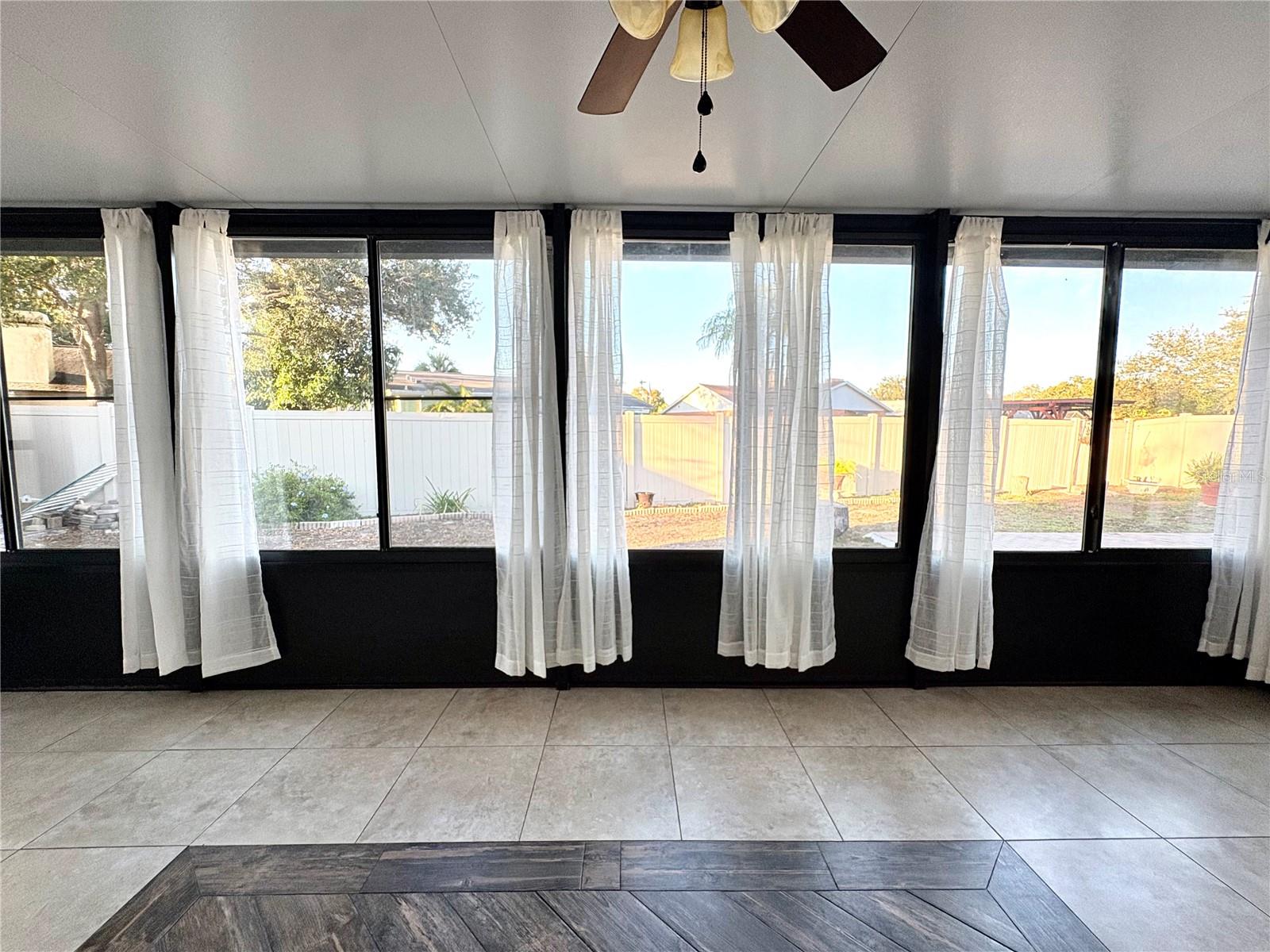 CARROLLWOOD MEADOWS UNIT VII P - Residential Lease