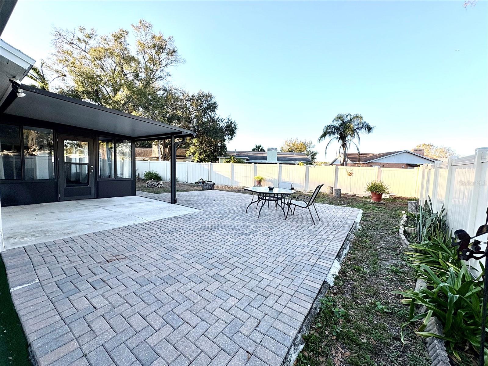 CARROLLWOOD MEADOWS UNIT VII P - Residential Lease