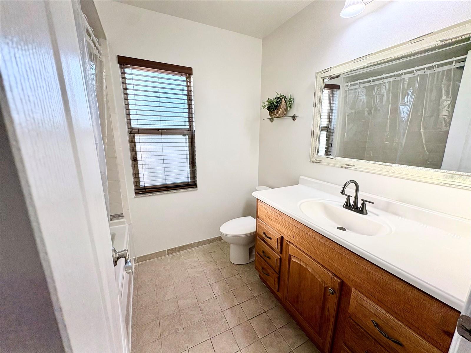 CARROLLWOOD MEADOWS UNIT VII P - Residential Lease