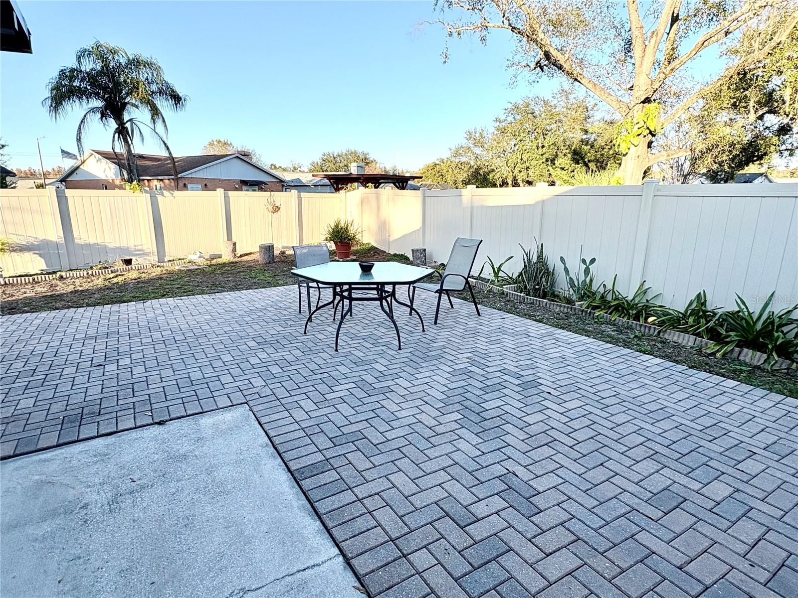 CARROLLWOOD MEADOWS UNIT VII P - Residential Lease