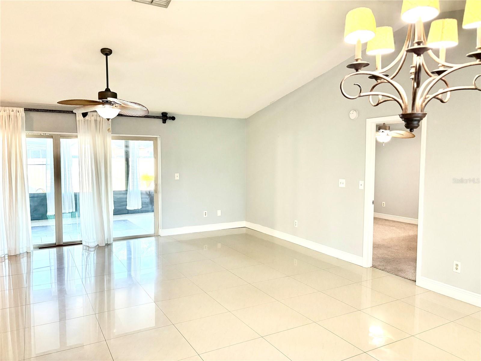 CARROLLWOOD MEADOWS UNIT VII P - Residential Lease