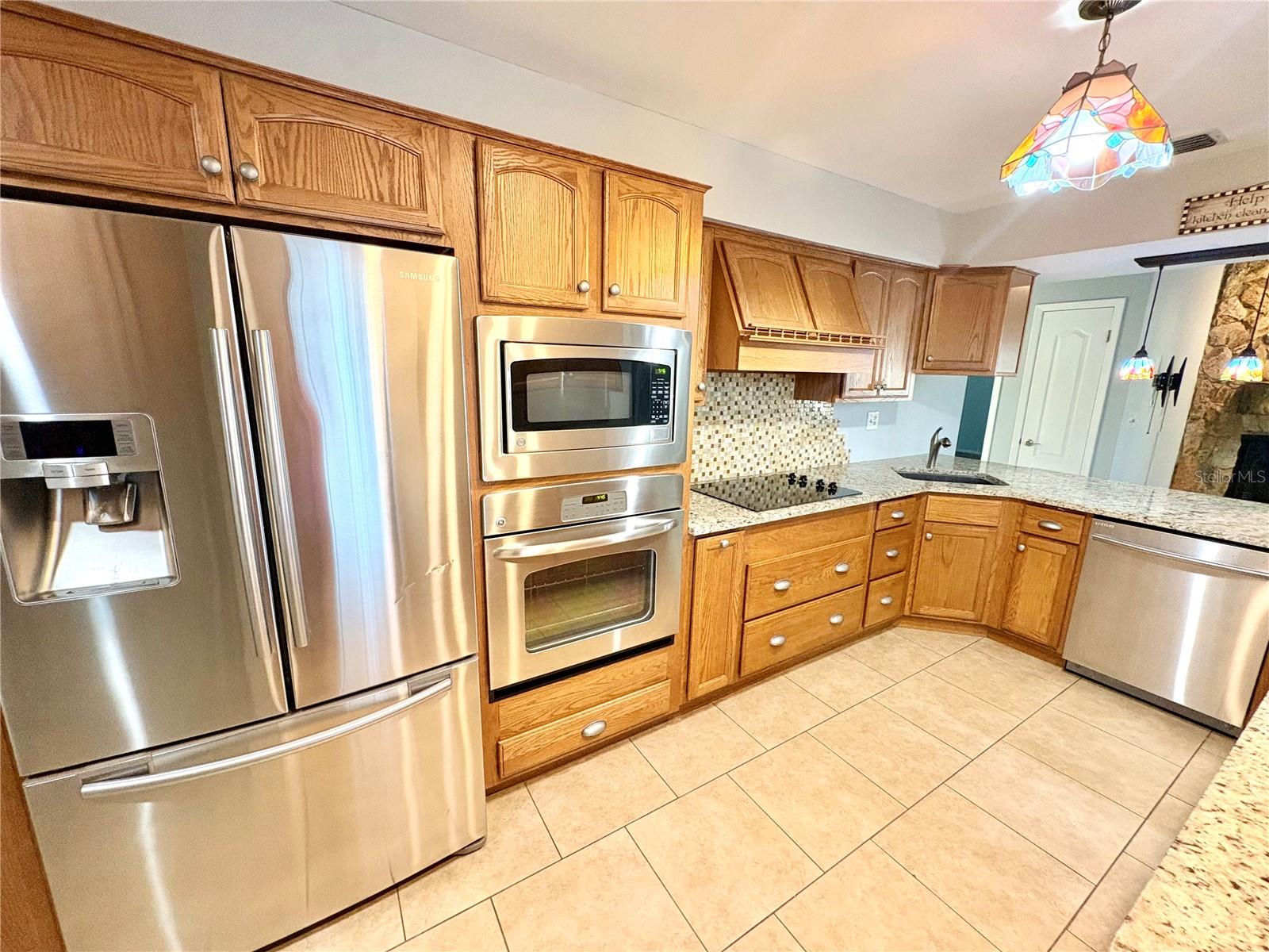 CARROLLWOOD MEADOWS UNIT VII P - Residential Lease