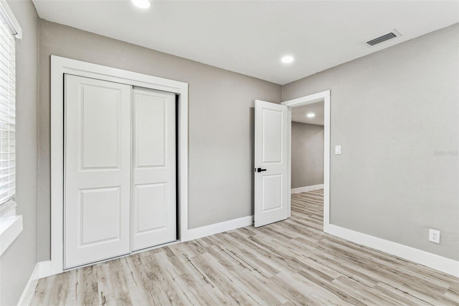 BAYSHORE ESTATES NO 2 - Residential Lease