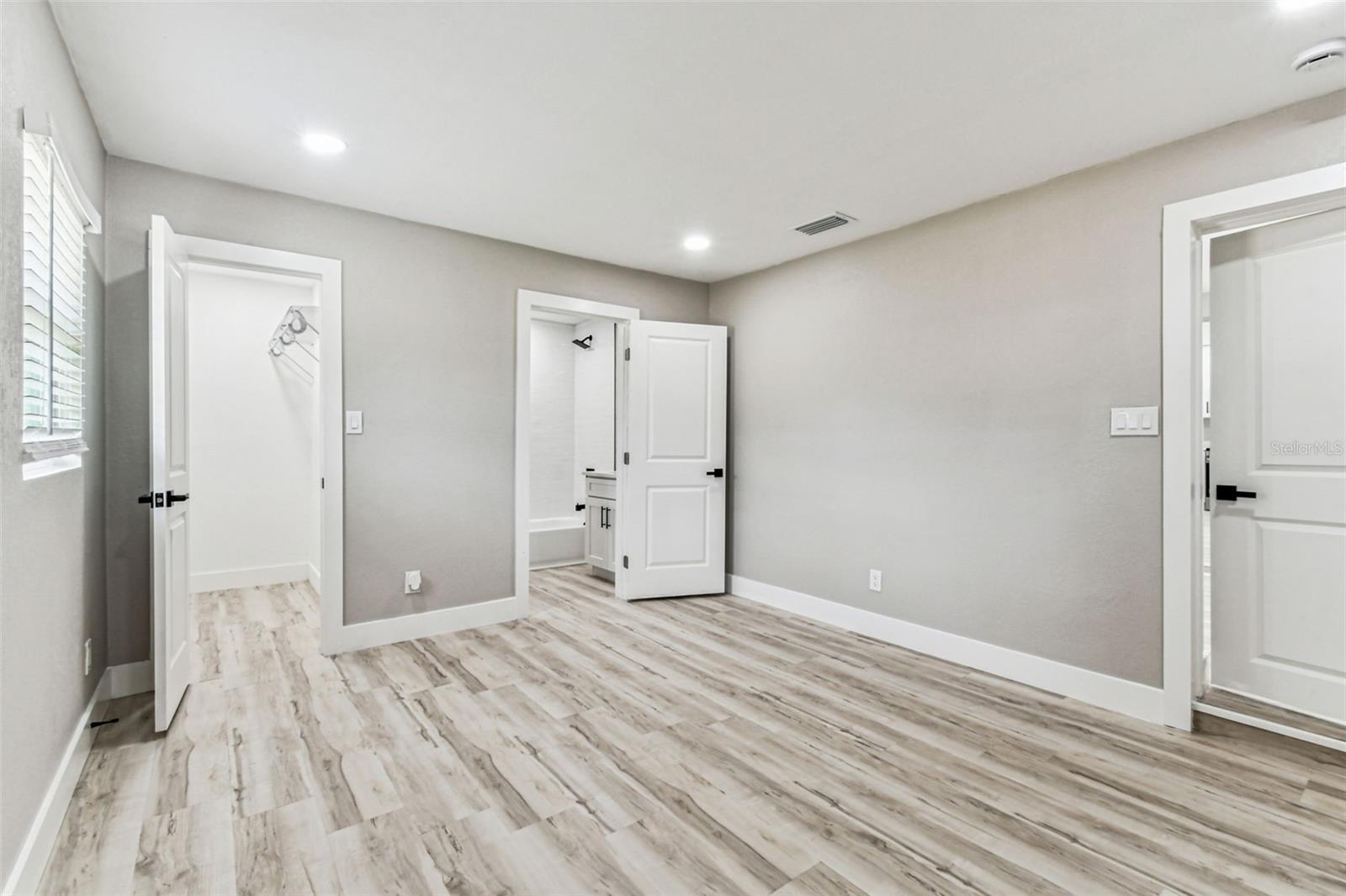 BAYSHORE ESTATES NO 2 - Residential Lease