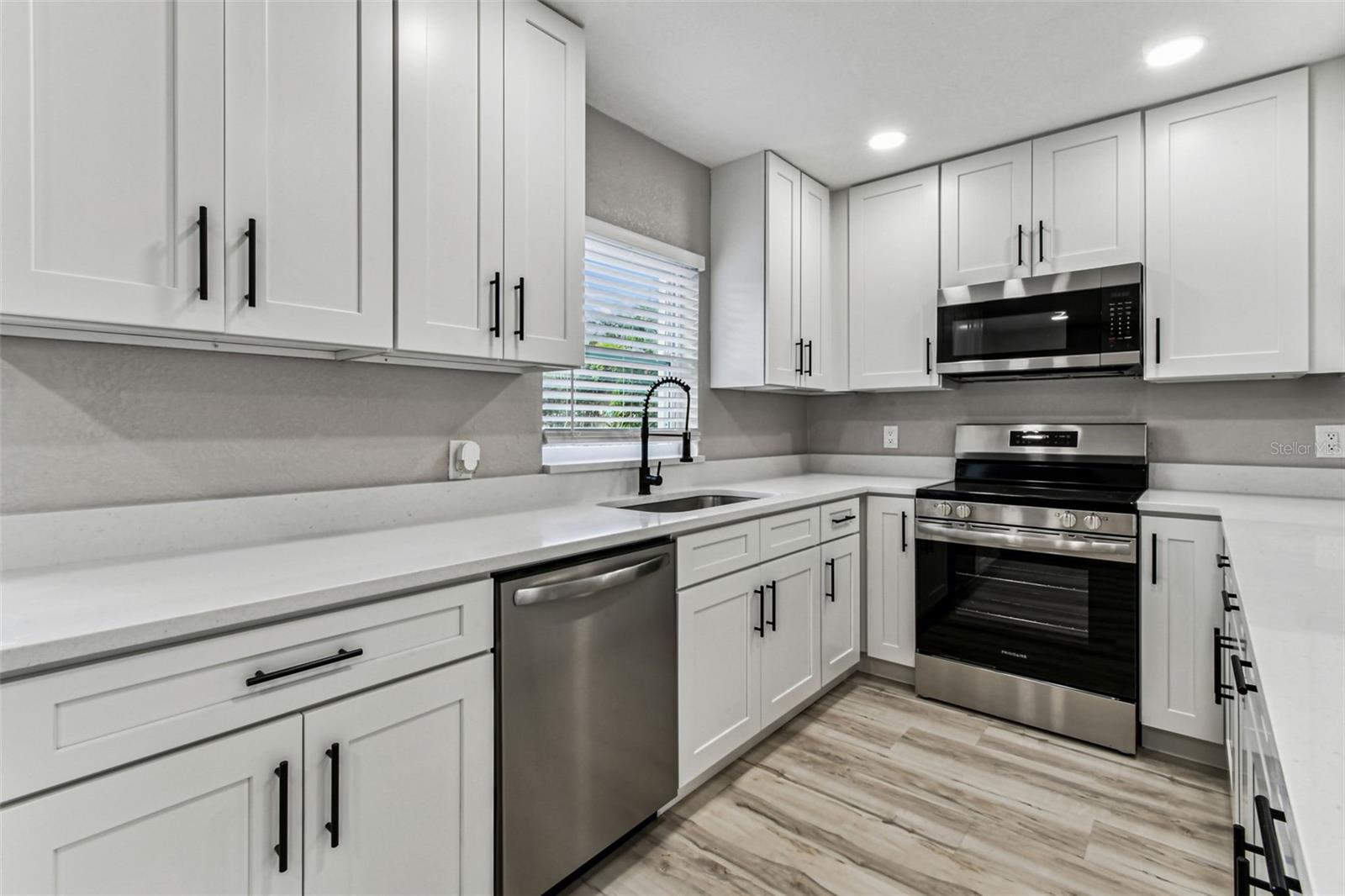 BAYSHORE ESTATES NO 2 - Residential Lease