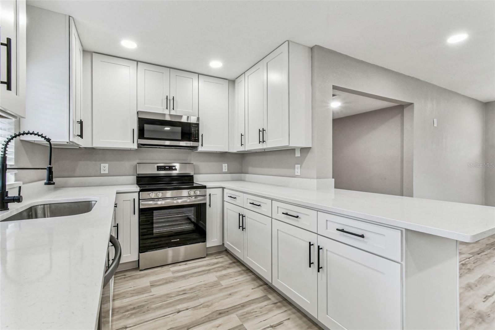 BAYSHORE ESTATES NO 2 - Residential Lease