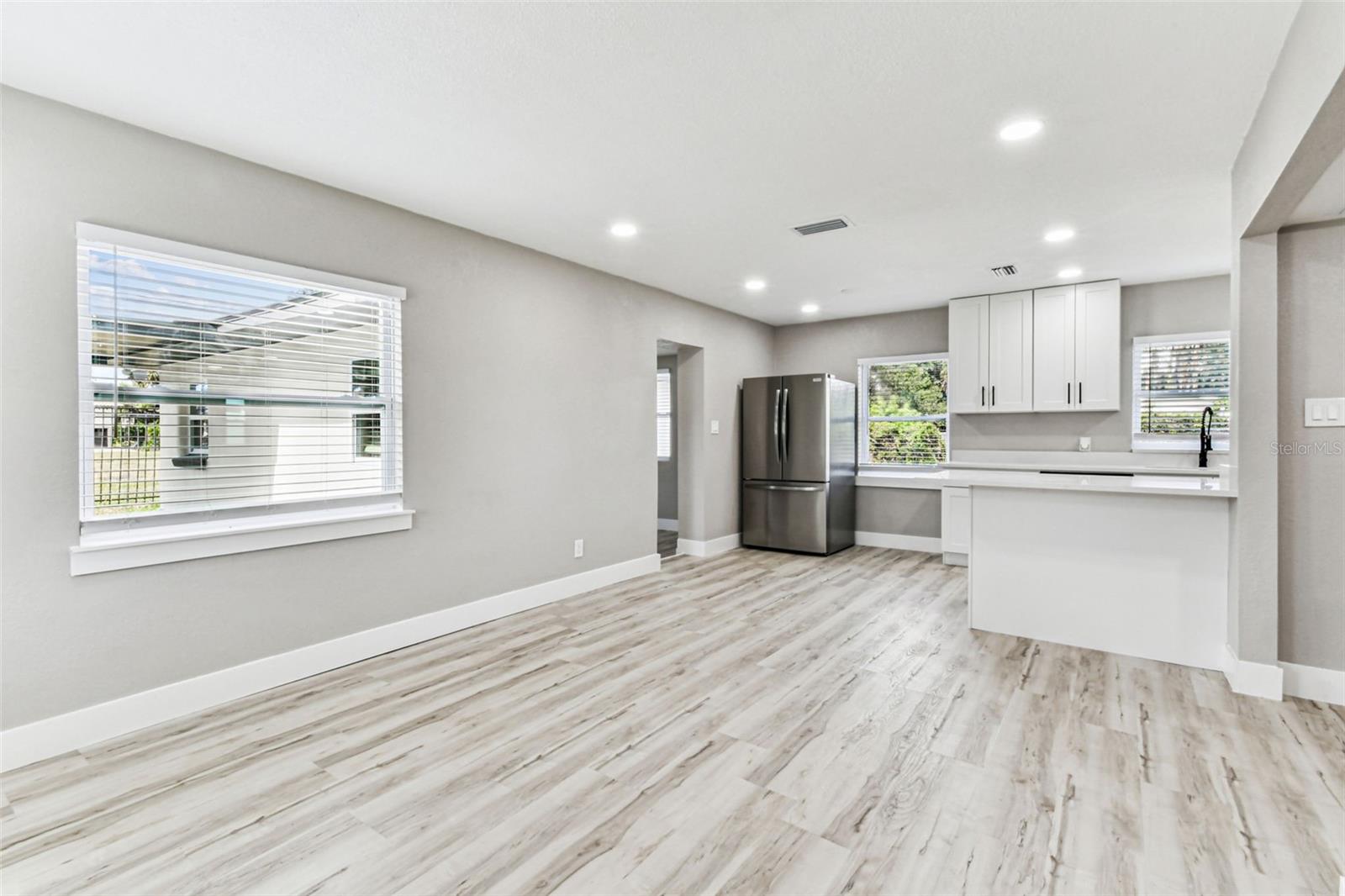 BAYSHORE ESTATES NO 2 - Residential Lease