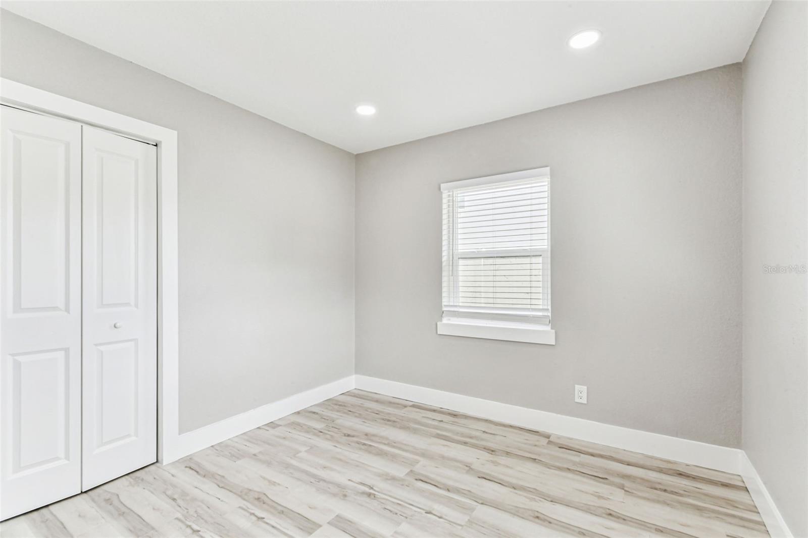 BAYSHORE ESTATES NO 2 - Residential Lease