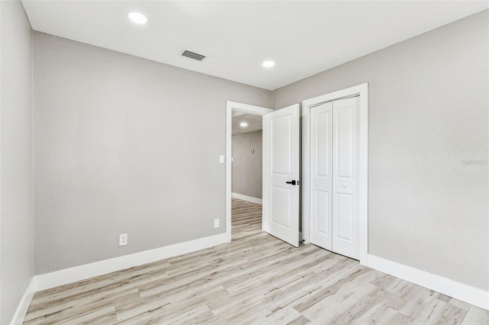 BAYSHORE ESTATES NO 2 - Residential Lease