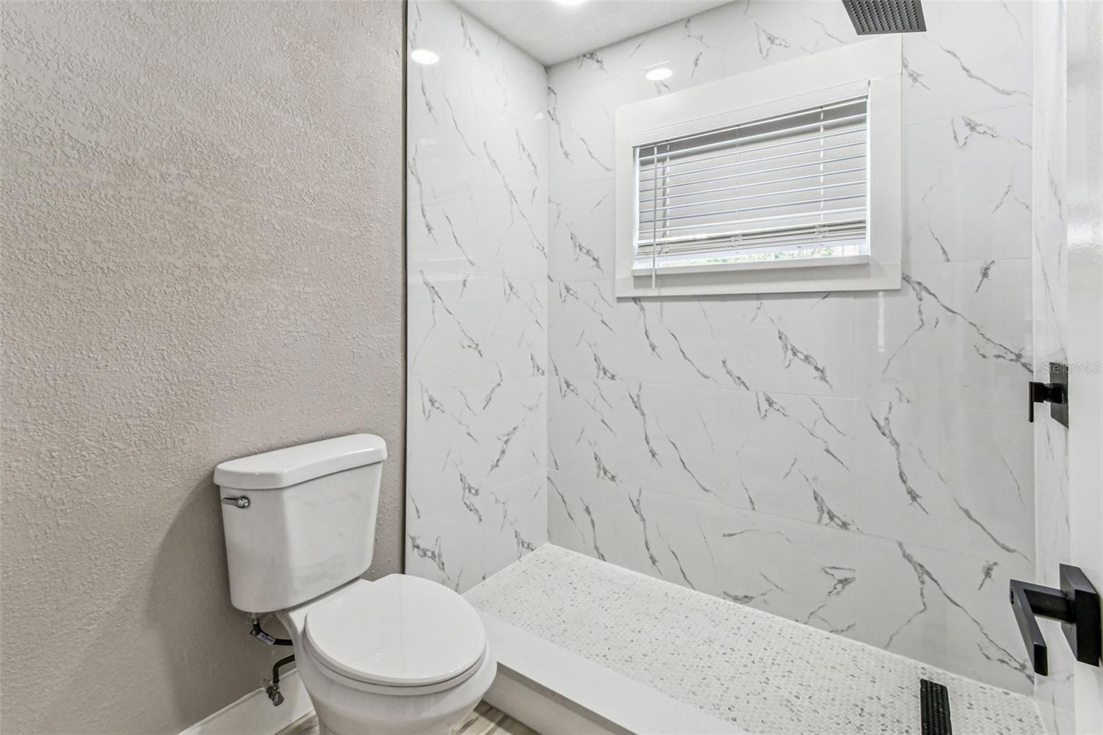BAYSHORE ESTATES NO 2 - Residential Lease