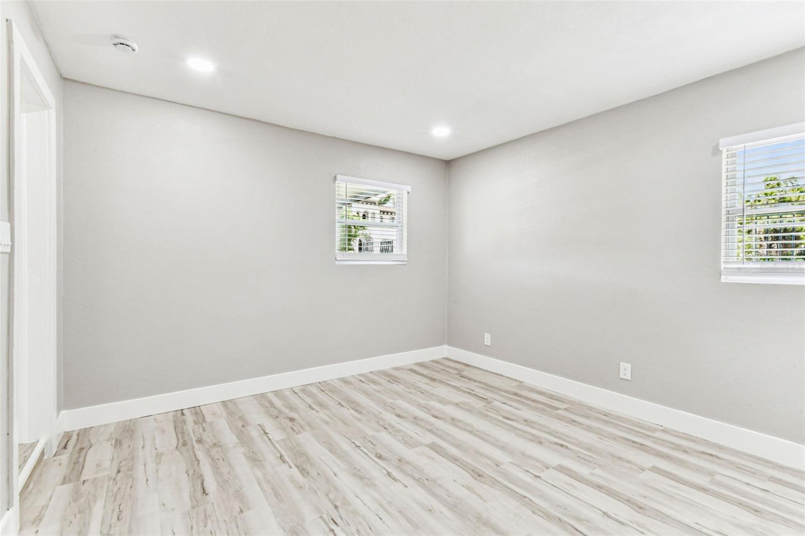 BAYSHORE ESTATES NO 2 - Residential Lease
