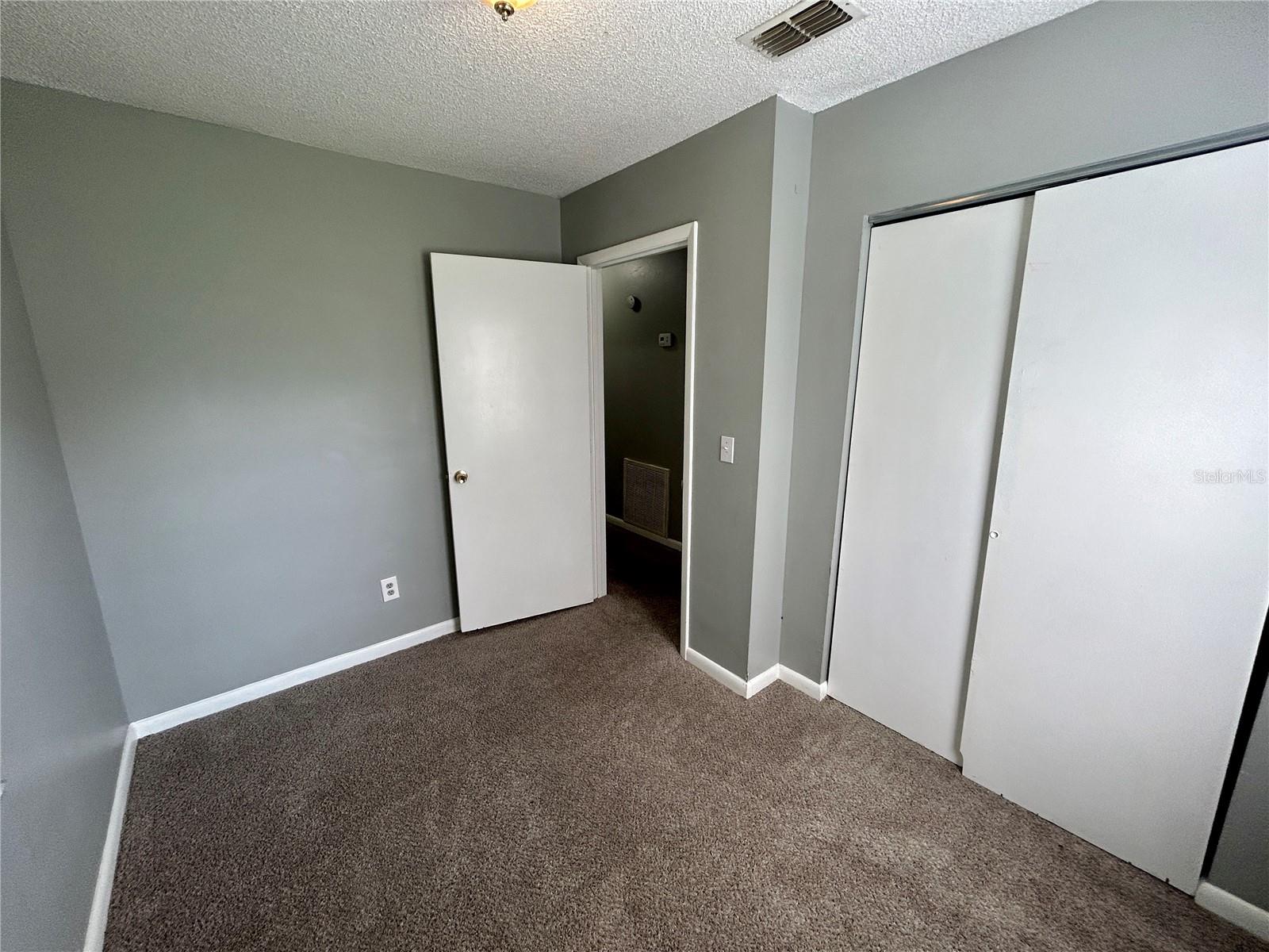 LYNWOOD PARK - Residential Lease