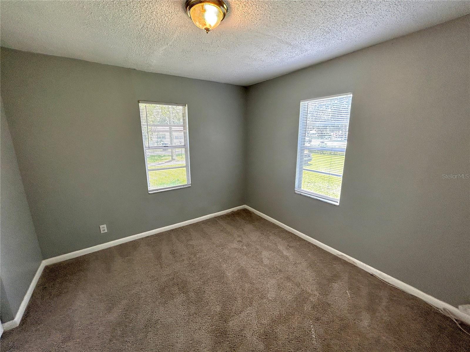 LYNWOOD PARK - Residential Lease