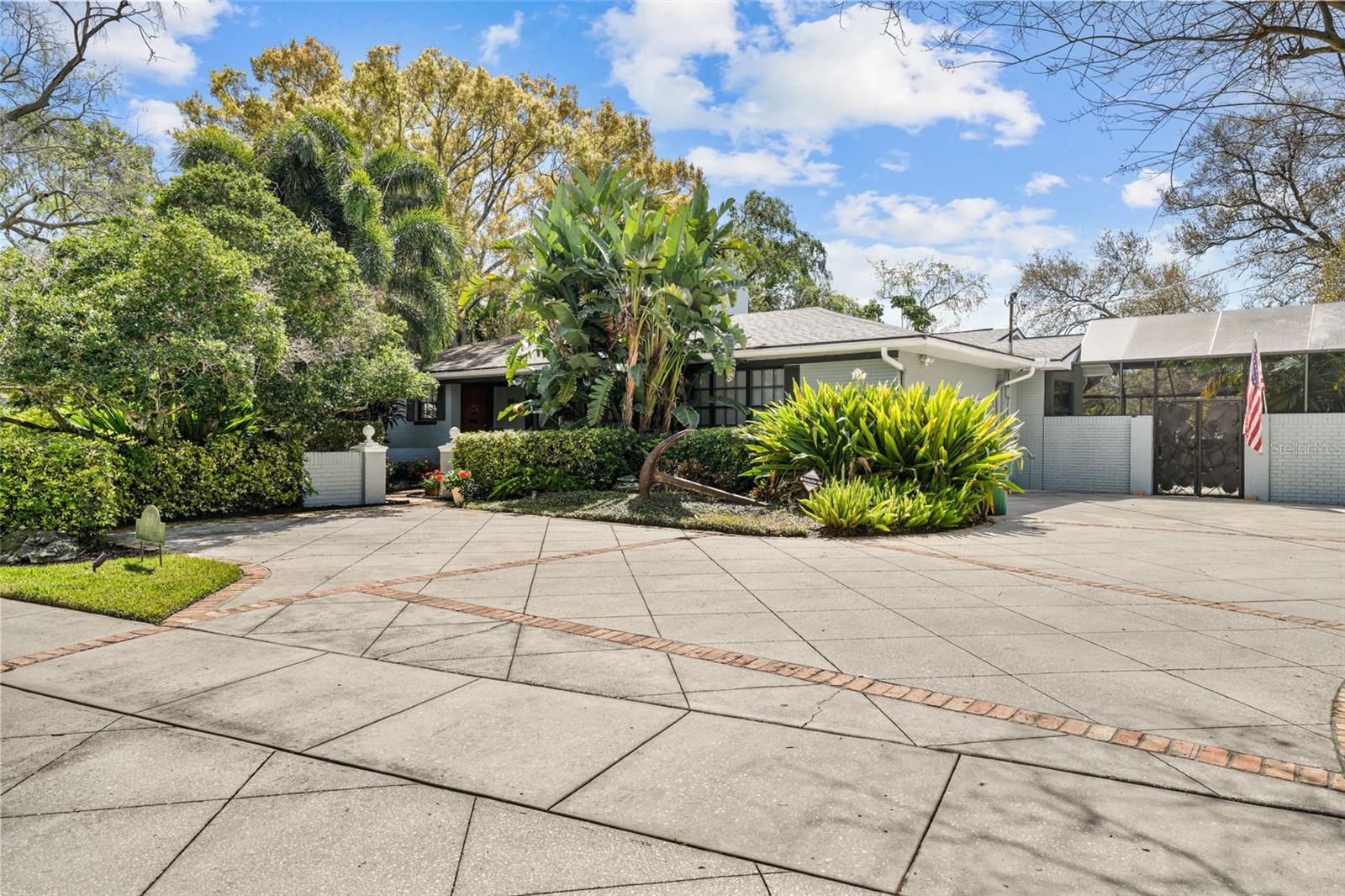 DAVIS ISLANDS PB10 PG52 TO 57 - Residential