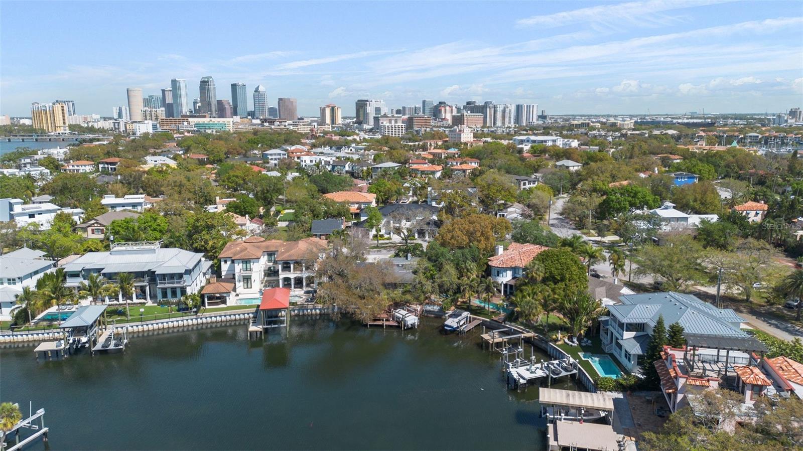 DAVIS ISLANDS PB10 PG52 TO 57 - Residential