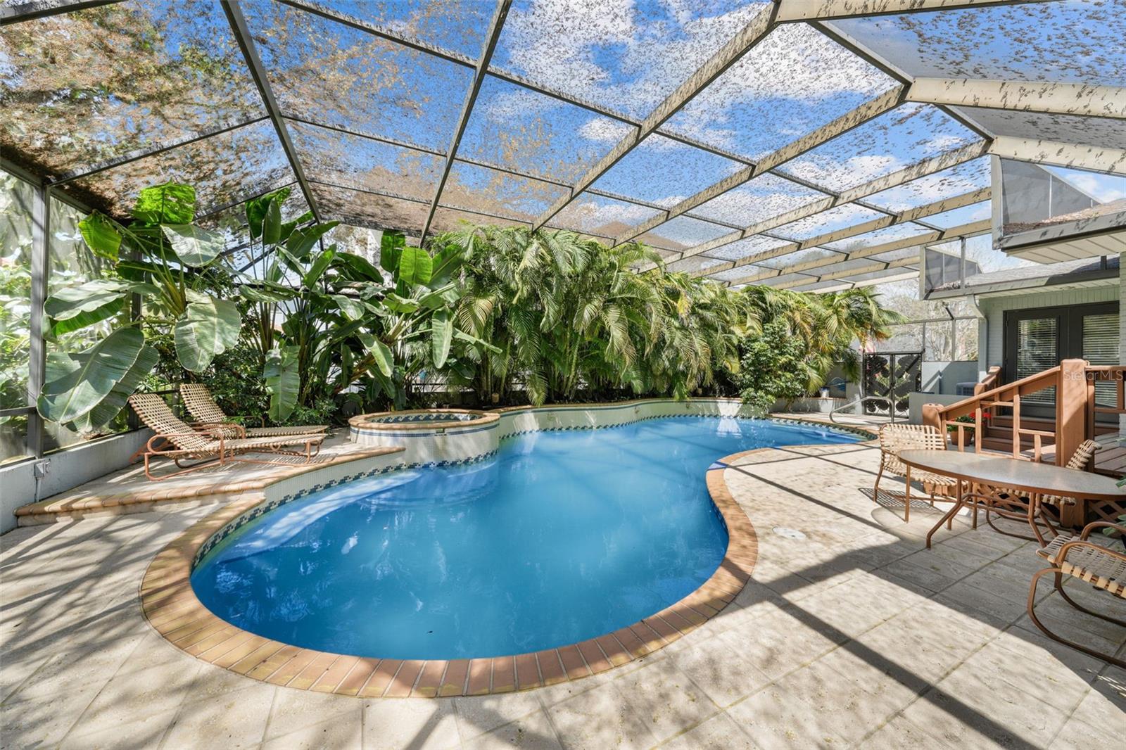 DAVIS ISLANDS PB10 PG52 TO 57 - Residential