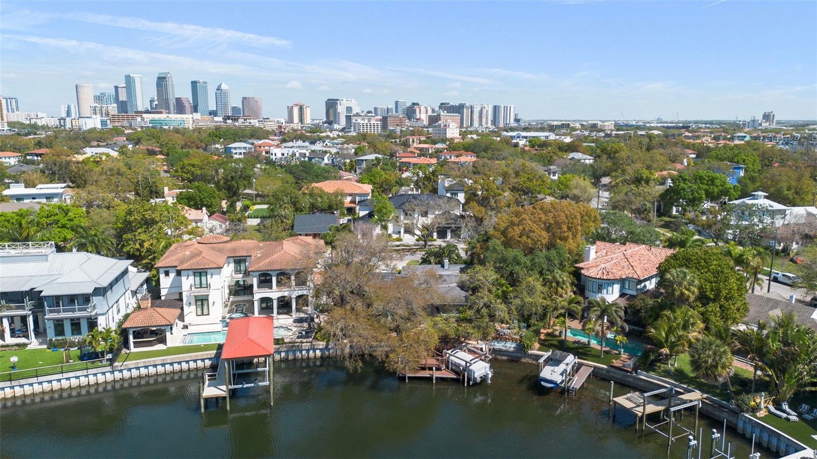 DAVIS ISLANDS PB10 PG52 TO 57 - Residential