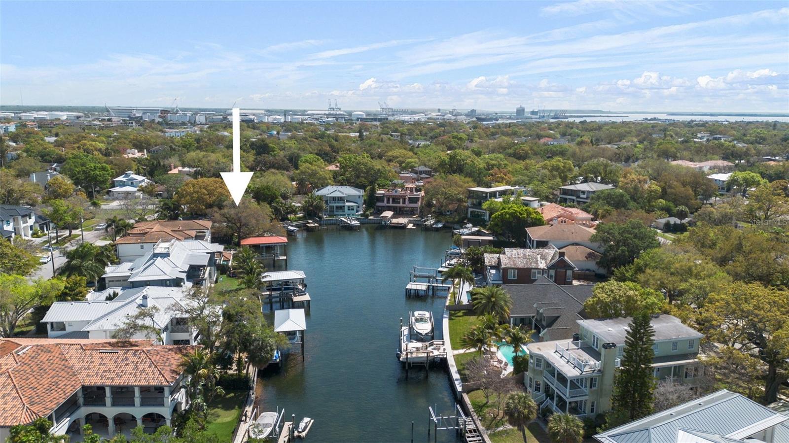 DAVIS ISLANDS PB10 PG52 TO 57 - Residential