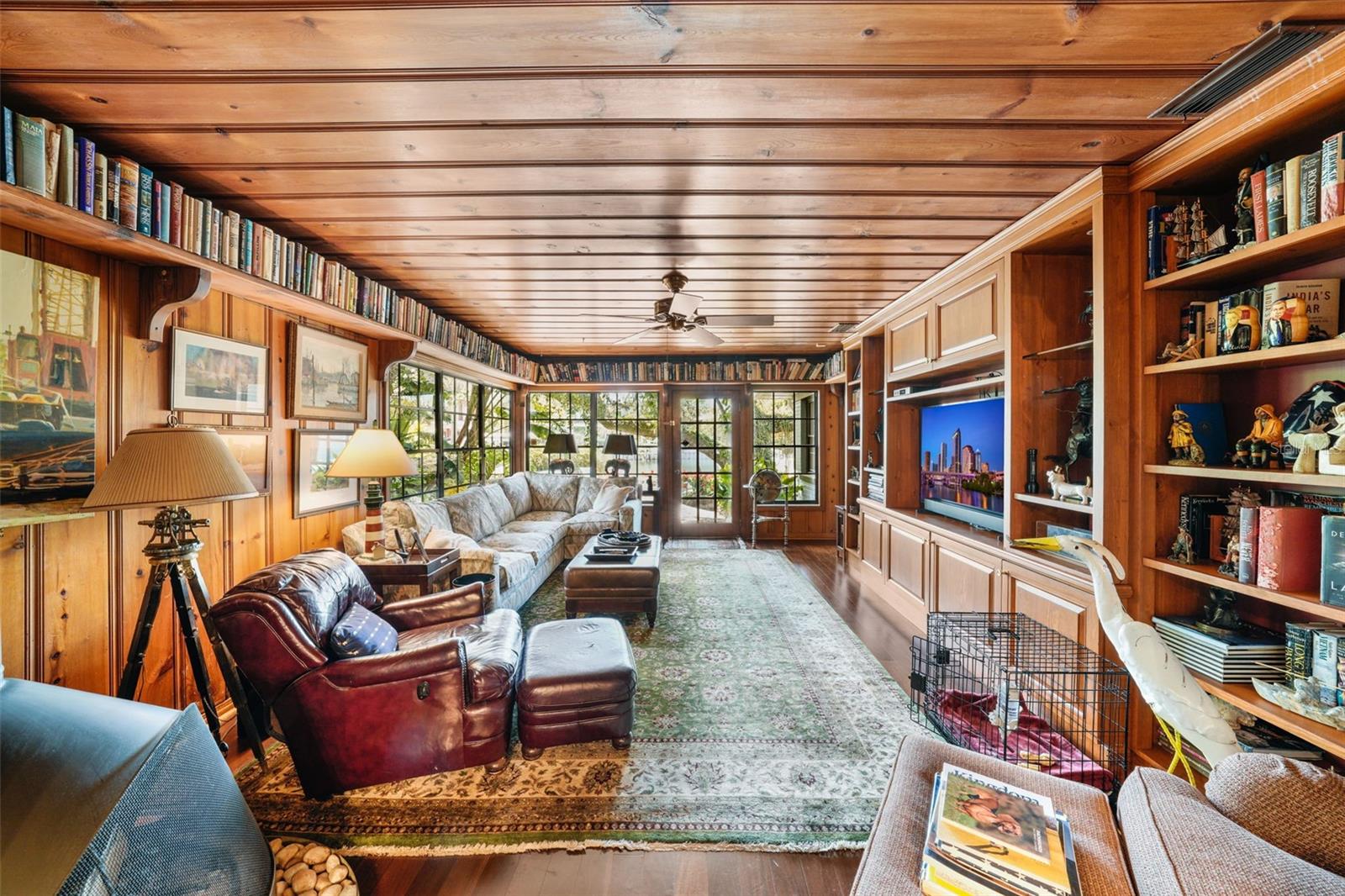 DAVIS ISLANDS PB10 PG52 TO 57 - Residential