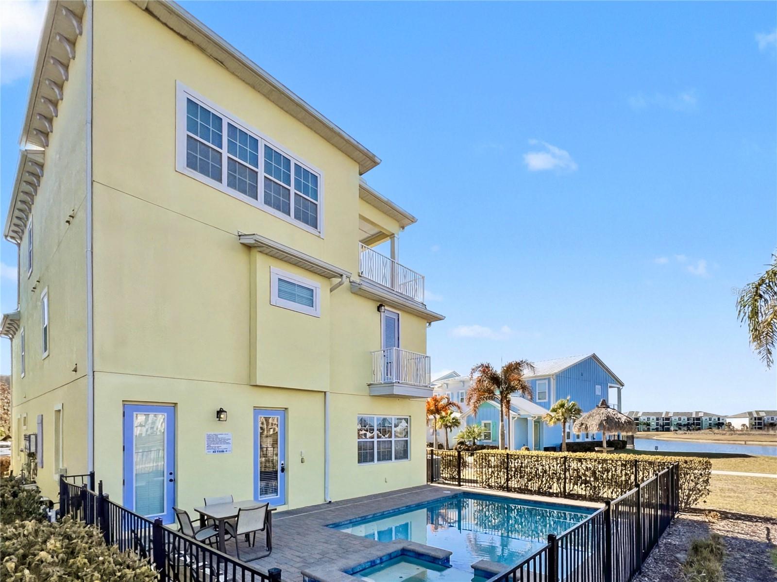 3052 PARROT HEAD PLACE