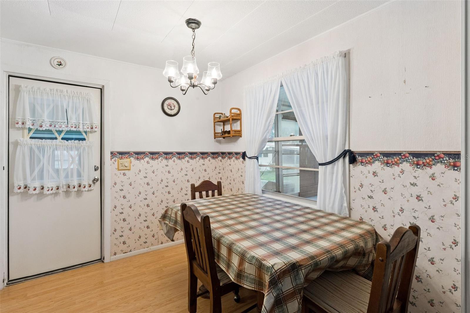 EUSTIS COUNTRY CLUB MANOR MHP UNIT 02A - Residential