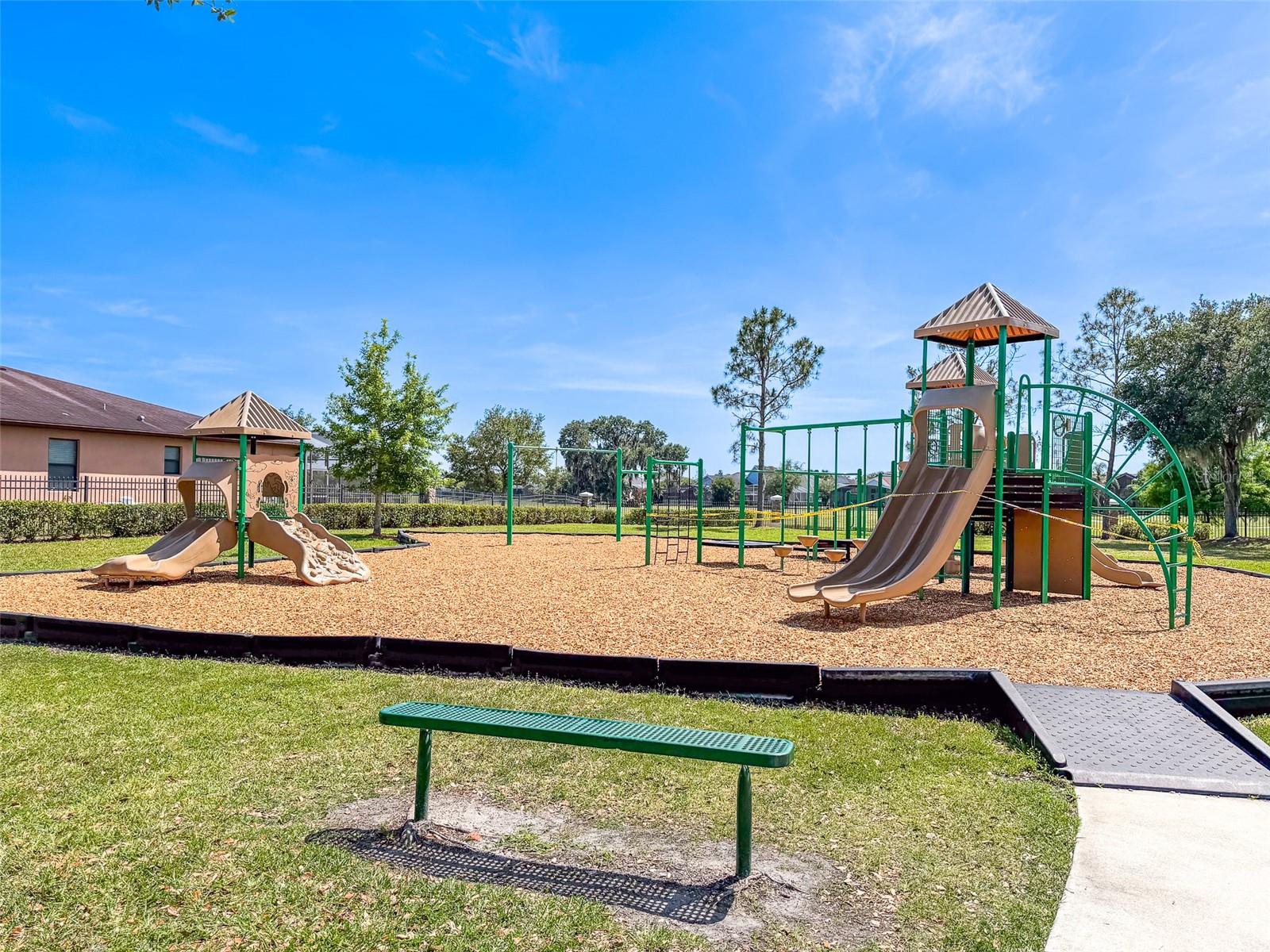 SHINGLE CREEK RESERVE AT THE OAKS PH 3 & 4 - Residential