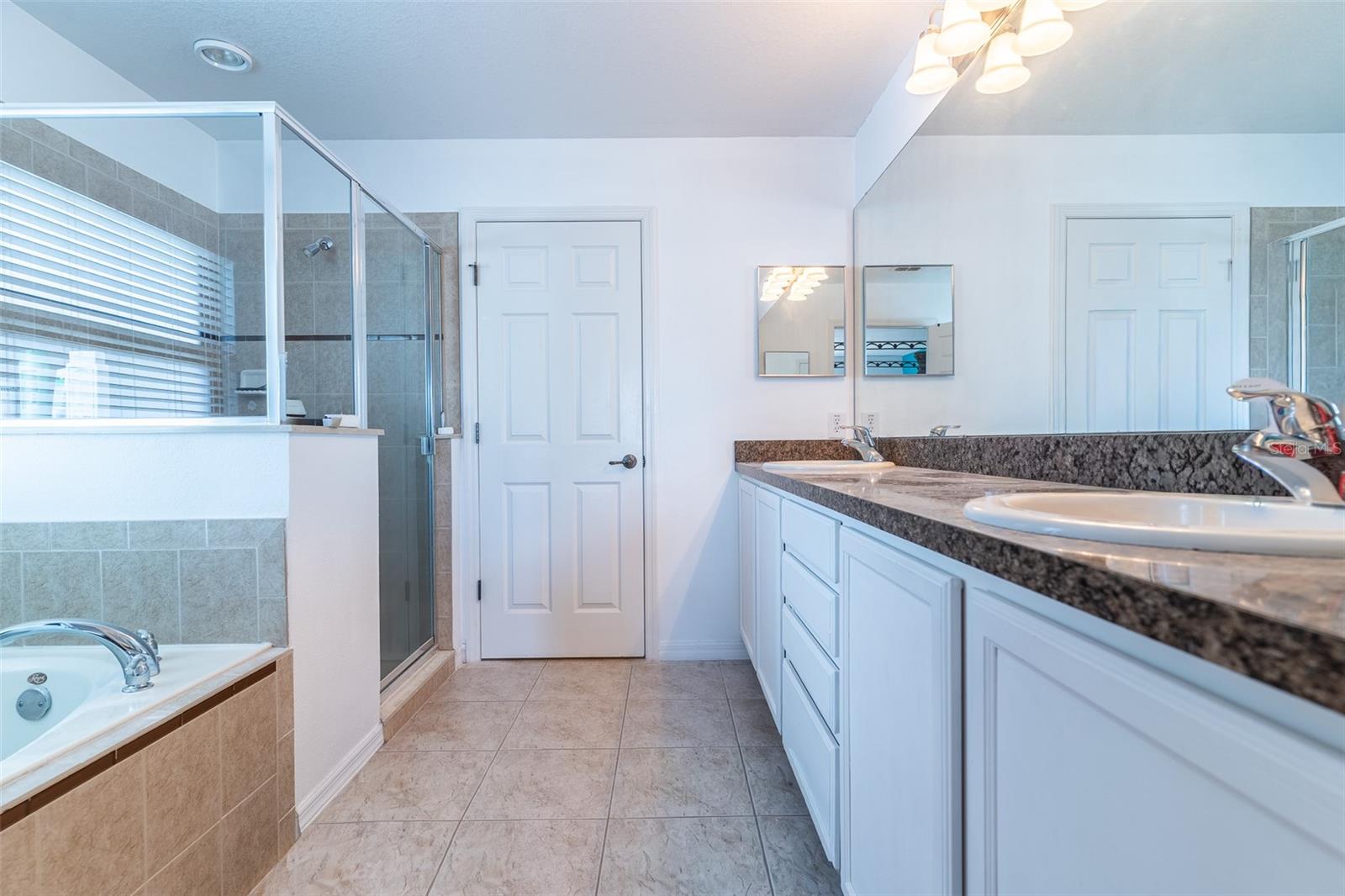 SHINGLE CREEK RESERVE AT THE OAKS PH 3 & 4 - Residential