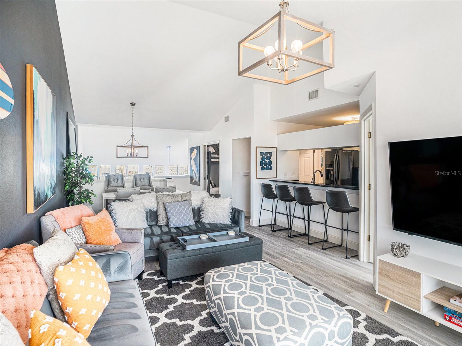 972 SANDPIPER CIRCLE 972