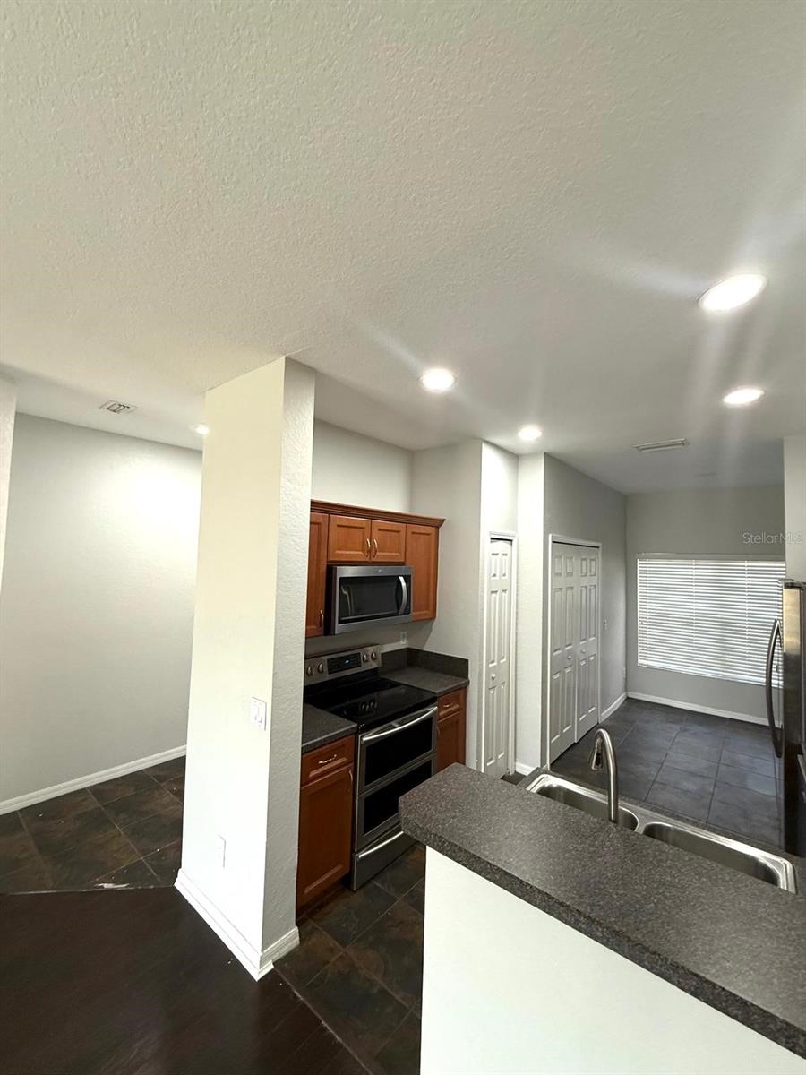 RIVERCREST TWNHMS WEST PHAS - Residential