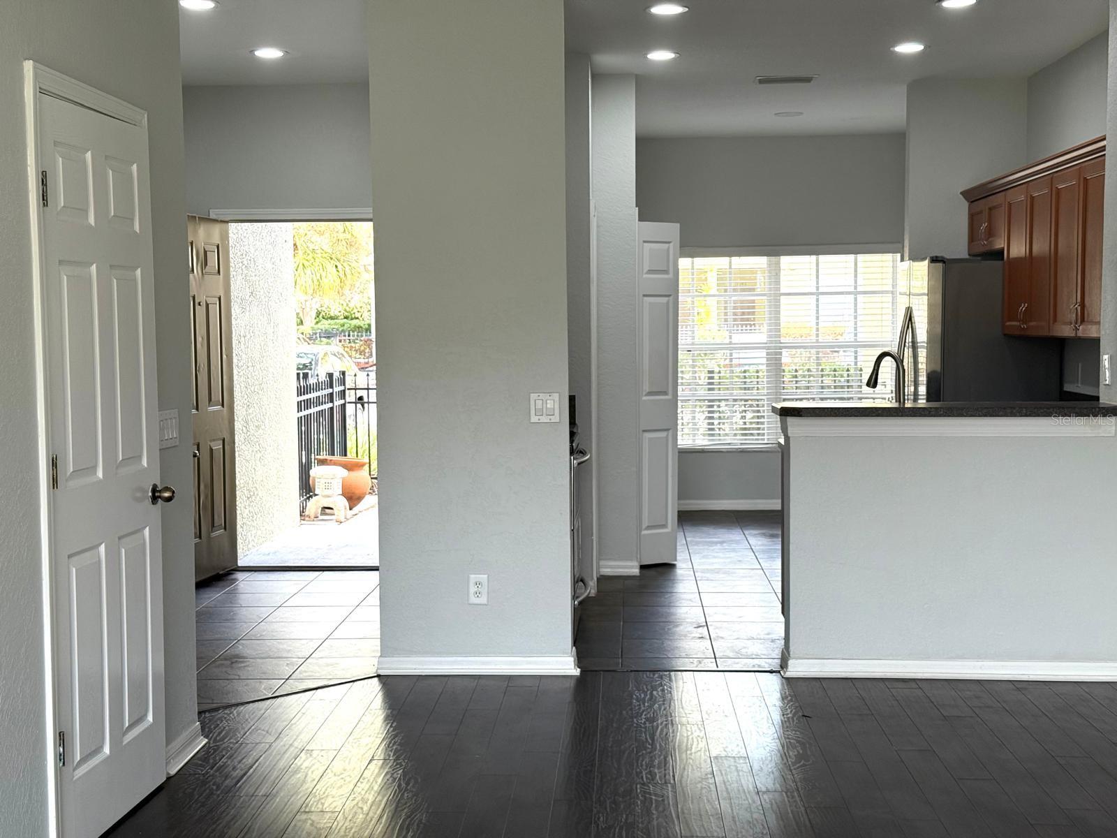 RIVERCREST TWNHMS WEST PHAS - Residential