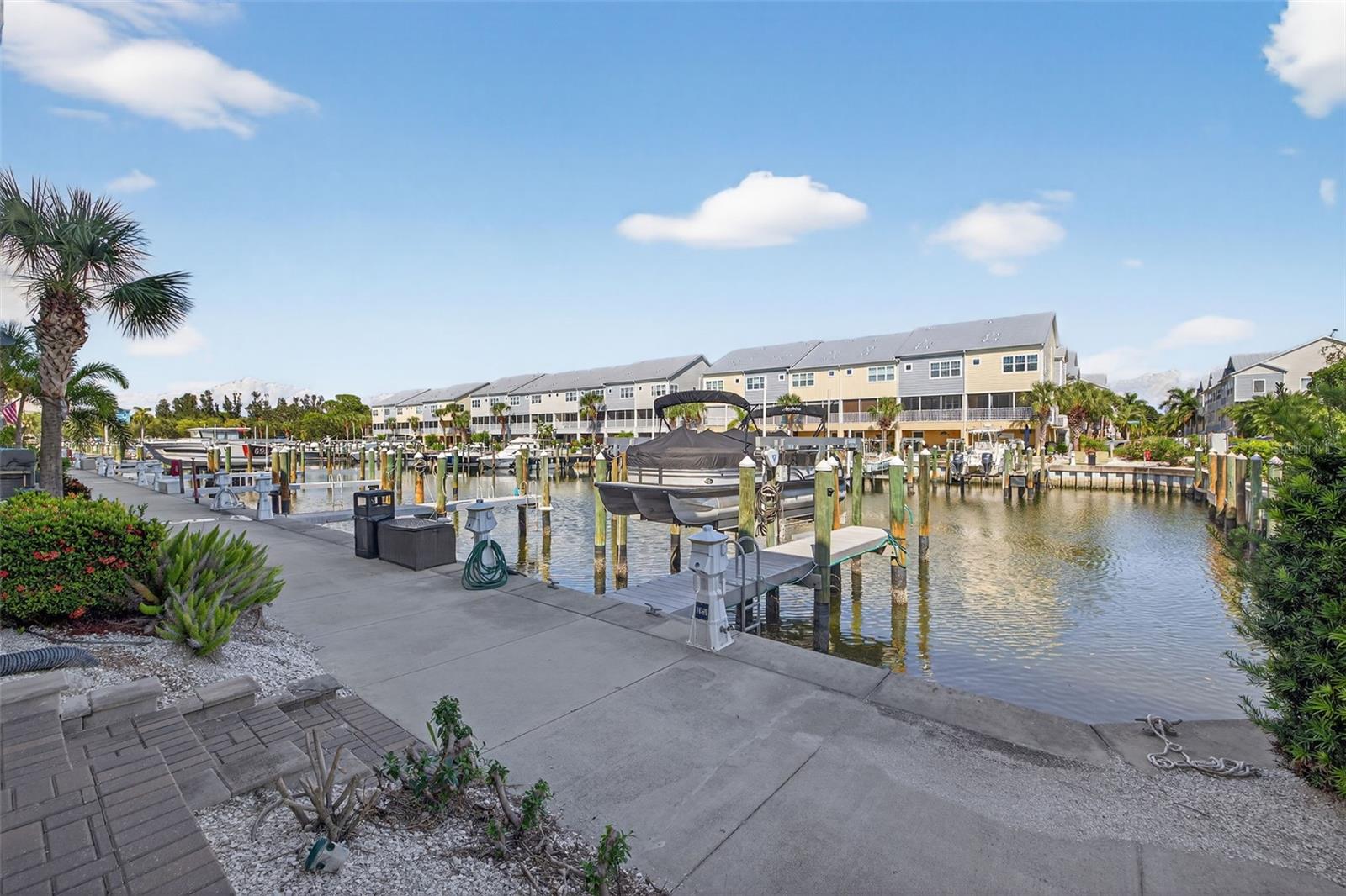 COVE AT LOGGERHEAD MARINA - Residential