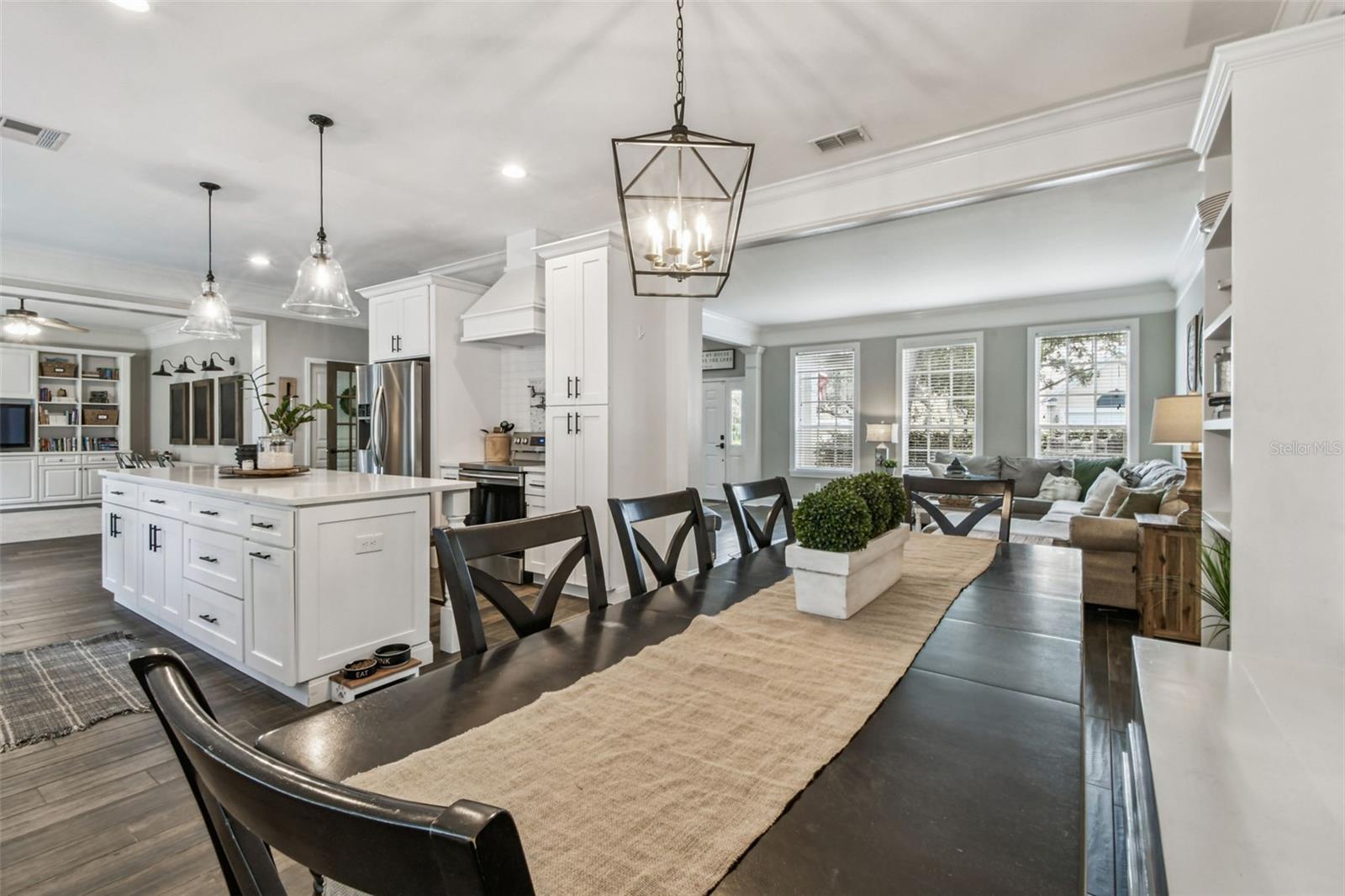 TAMPA PALMS - Residential