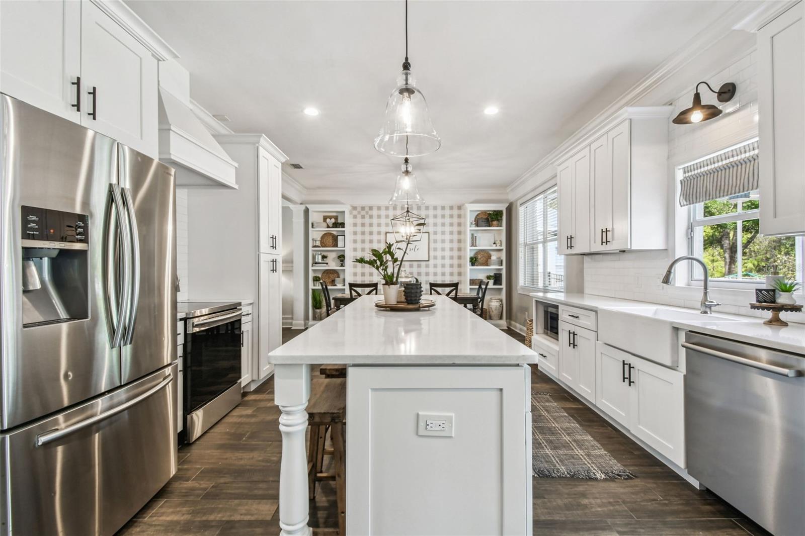 TAMPA PALMS - Residential