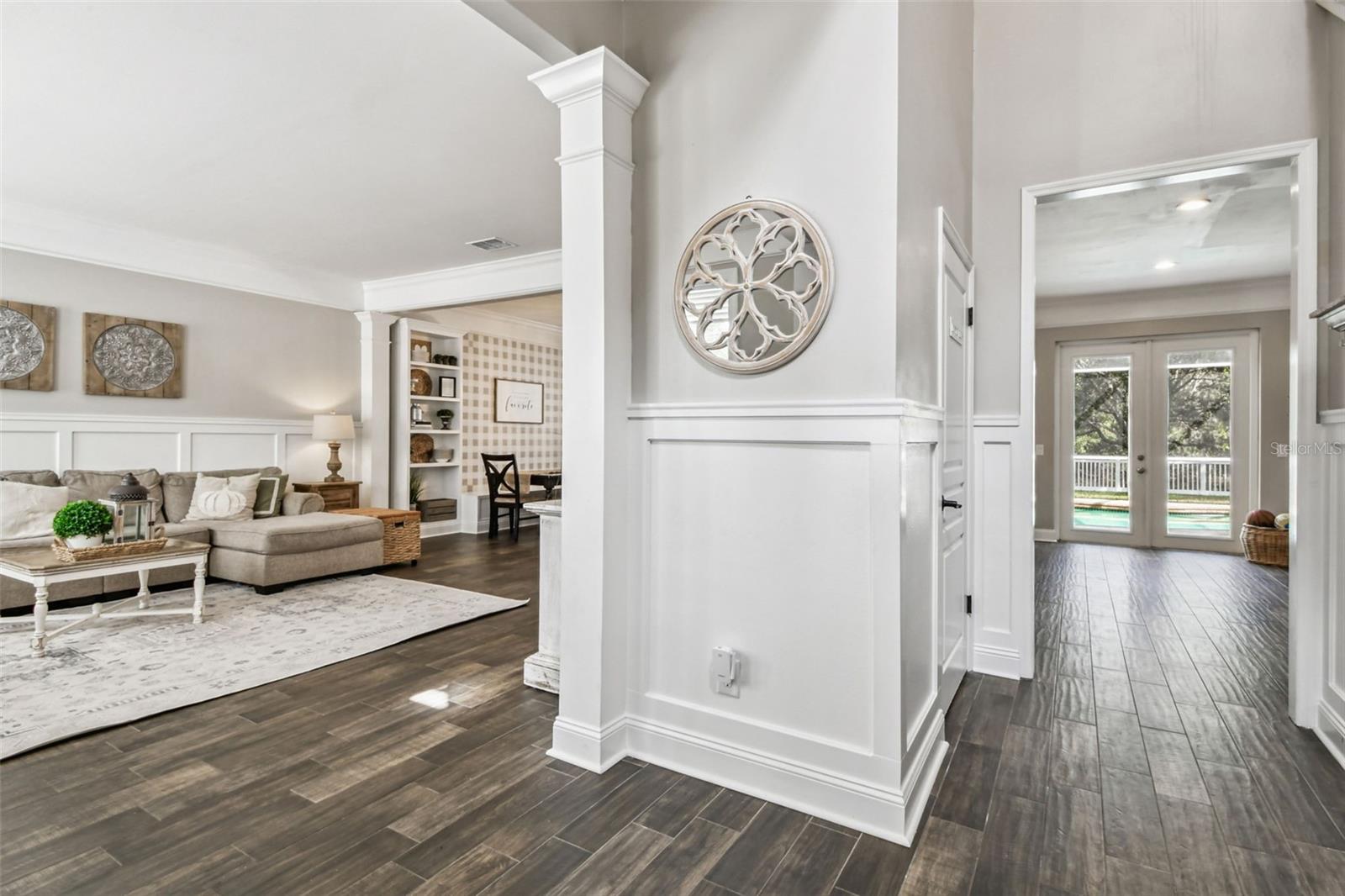 TAMPA PALMS - Residential