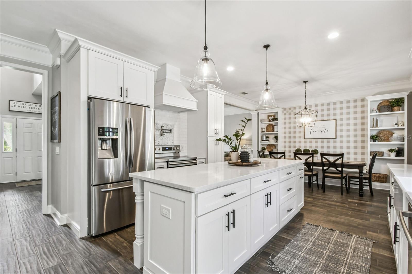 TAMPA PALMS - Residential