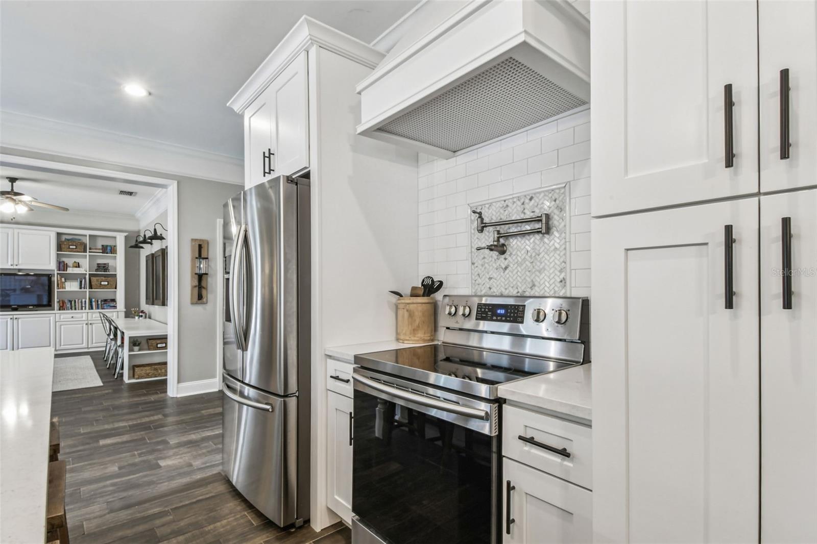 TAMPA PALMS - Residential